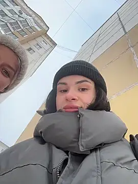 MiraReach live sex cam