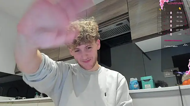 DominantAlex18 live sex cam