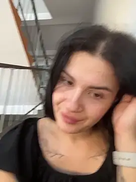 MiraReach live sex cam