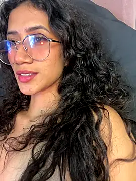 KaitlynLoveCam live sex cam