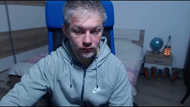 RobbyShawz live sex cam