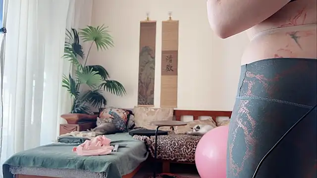 lingzi9333 live sex cam