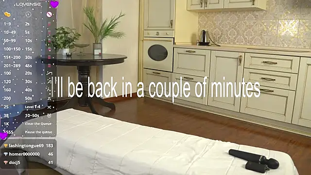 DarelleFaux live sex cam