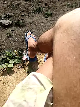 Horny_bull28 live sex cam