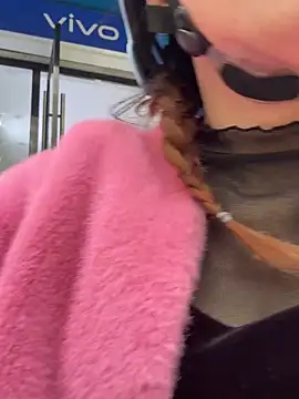 chick-888 live sex cam