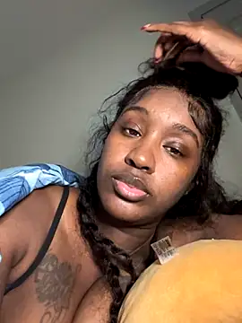 ToyaThick live sex cam