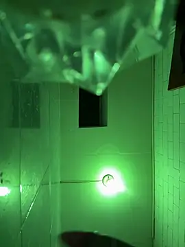 LeilaLopez live sex cam