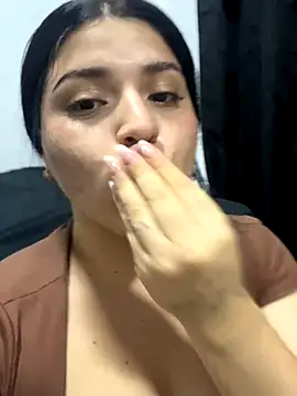 pareja_curiosa19 live sex cam