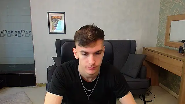 BradyFlint live sex cam