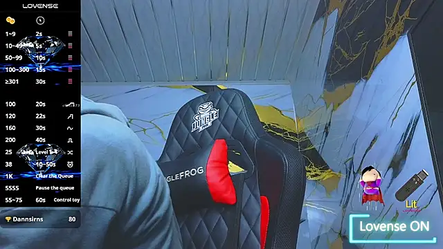 Kevin22_222 live sex cam