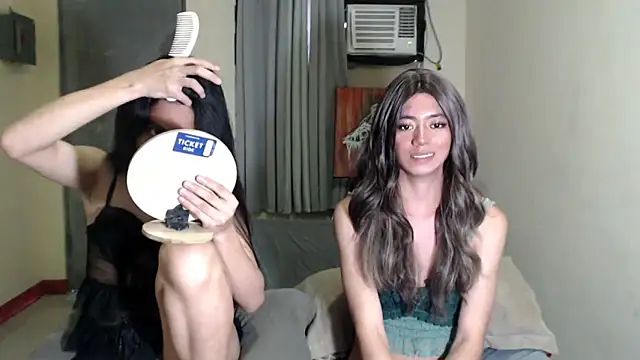 ursassytrans live sex cam