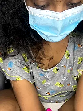 SukiyamaAsia live sex cam