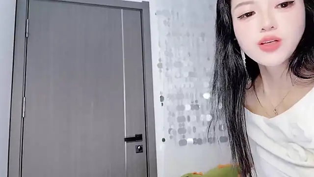 starsqimei live sex cam