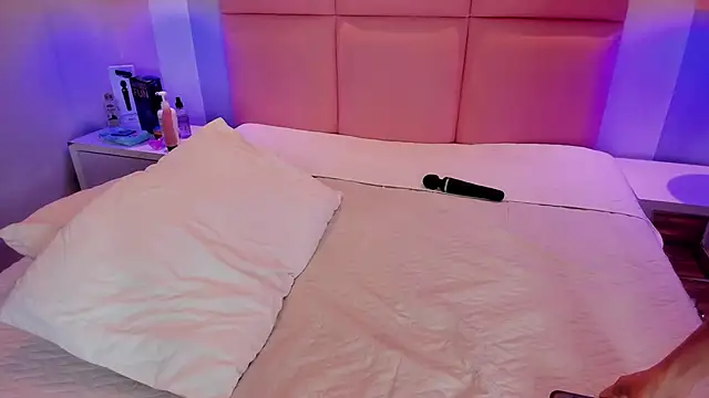 JulianaValencia live sex cam