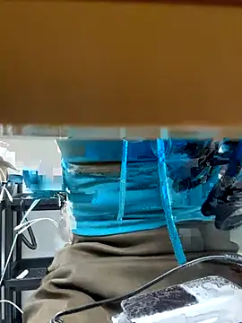 Baby-mmm live sex cam