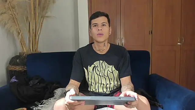 jamesinked_ live sex cam
