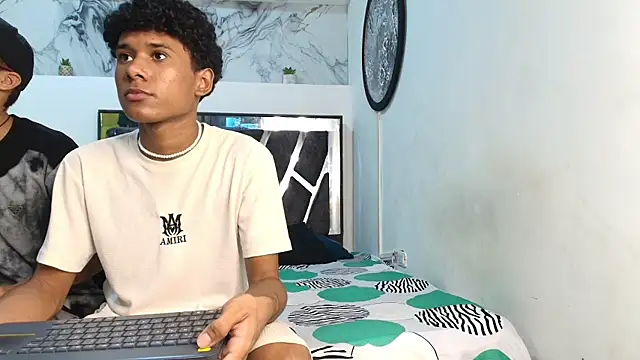 LONDON_BOYS1 live sex cam