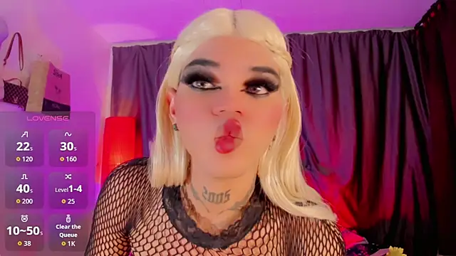 Gabyqueen70 live sex cam