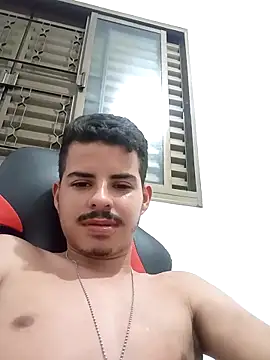 Caiomoretto live sex cam