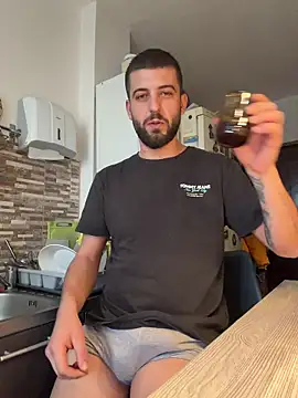 Pablo_Hornyguy95 live sex cam