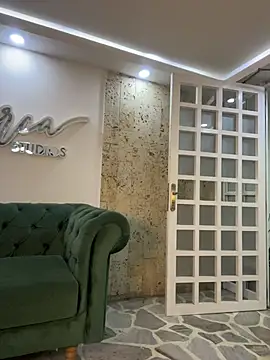 Maxim-Walker live sex cam