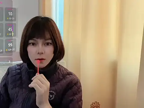 Linda-LL live sex cam