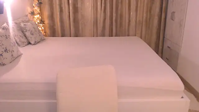 Raisshy live sex cam