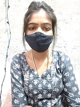 Paakhi-Singh live sex cam