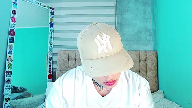 _justinmoon2 live sex cam