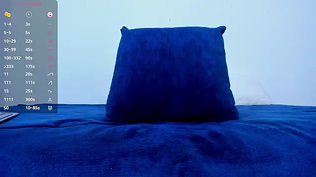 AlexanderSavage live sex cam