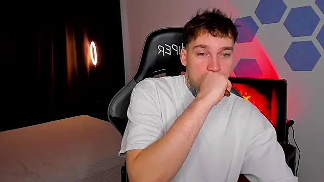 Chris_Tyson live sex cam