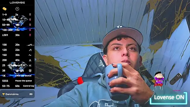 Kevin22_222 live sex cam