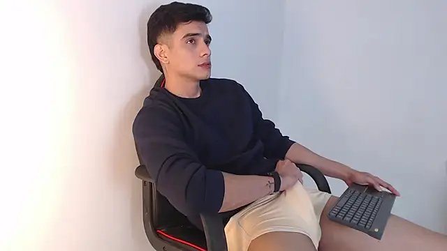 adam_levis17 live sex cam