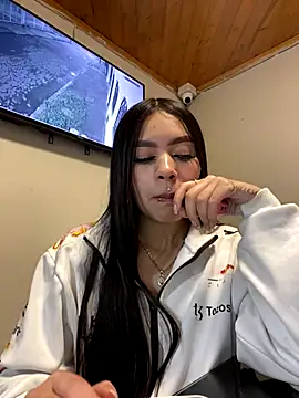 Karina16_pink live sex cam