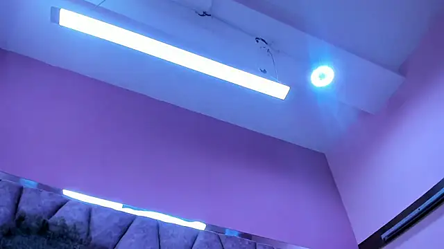 AlaSmith live sex cam