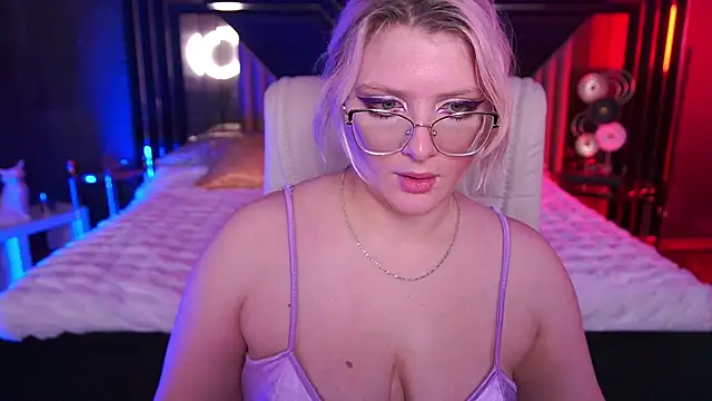 CoolTatis live sex cam