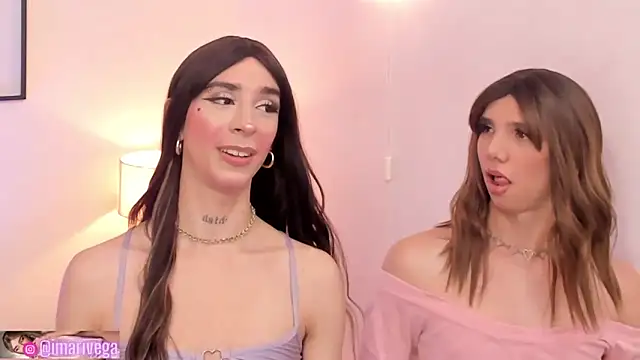 ariivega live sex cam