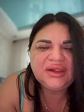 littleRikka live sex cam