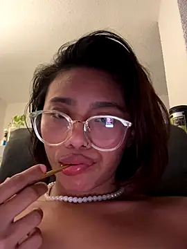 Mia-miauuuuu live sex cam