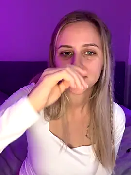 lunawolf21 live sex cam