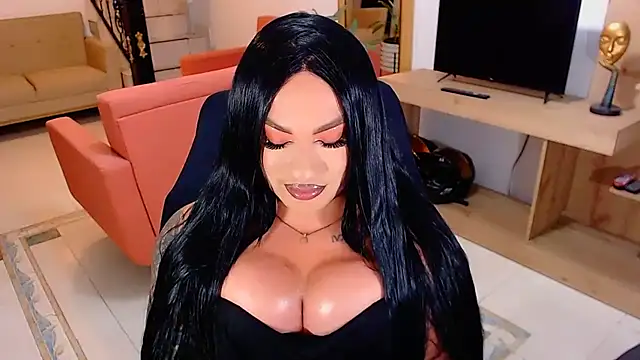 ValentinaQueenX live sex cam