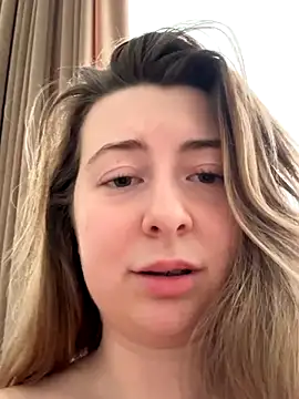 curvyflawless live sex cam