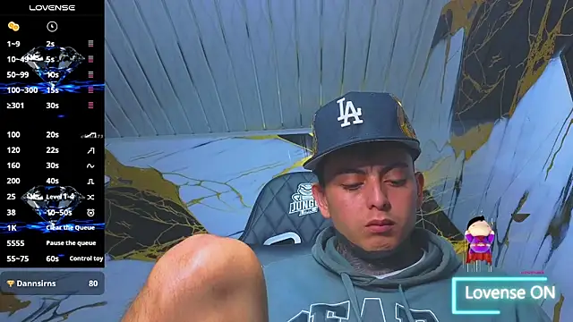 Kevin22_222 live sex cam