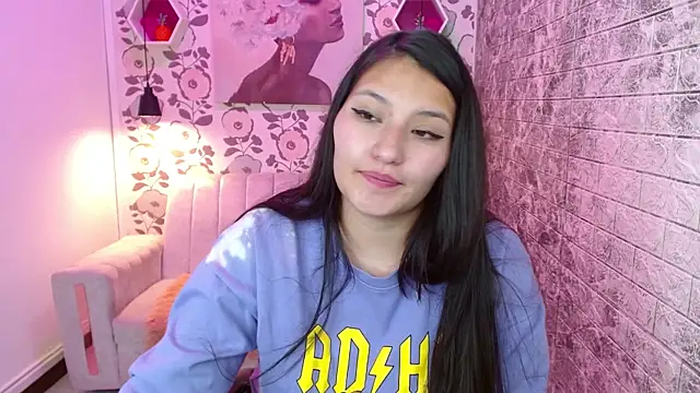 emmaa_garciia live sex cam