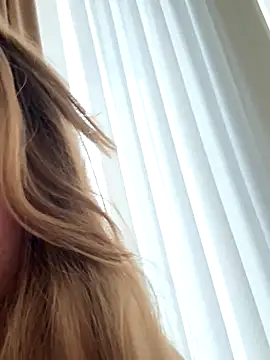 curvyflawless live sex cam