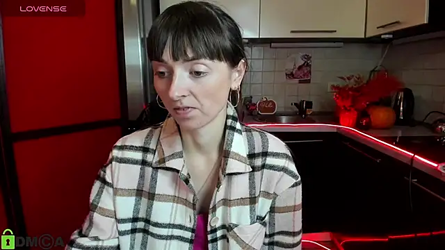 TayanaJons live sex cam