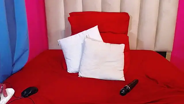 SEXYASSTINAXXX live sex cam