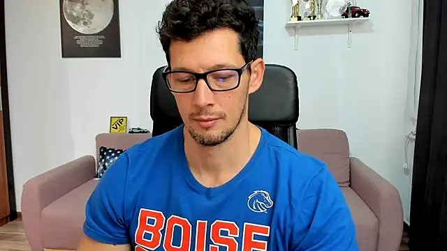 BrutusK08 live sex cam