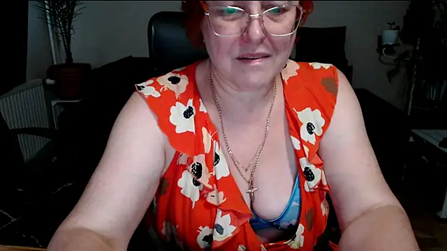 JoannaAndNeighbour live sex cam