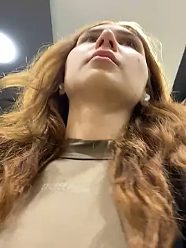 QuitieLia live sex cam